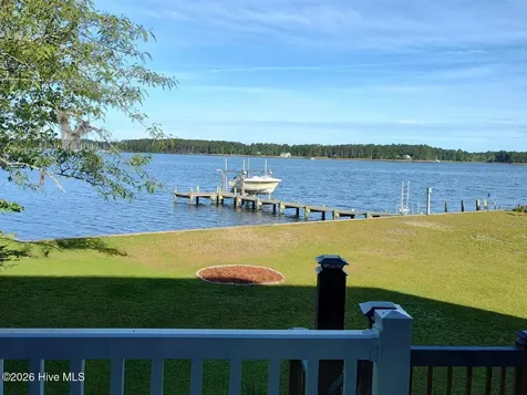 5544 Creek Pointe Road New Bern NC 28560