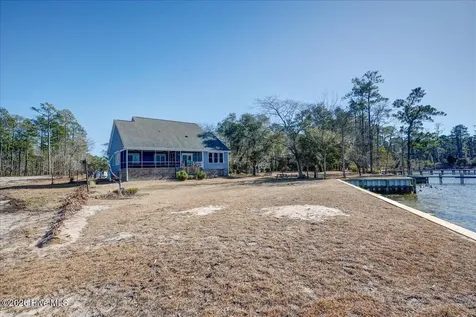 5544 Creek Pointe Road New Bern NC 28560