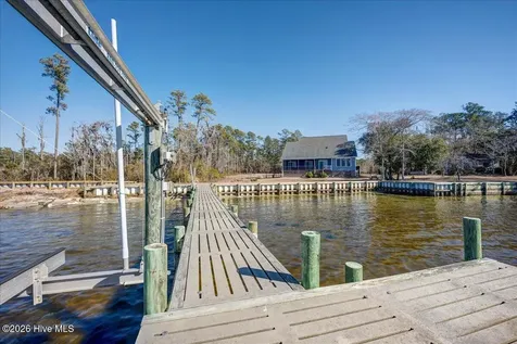 5544 Creek Pointe Road New Bern NC 28560