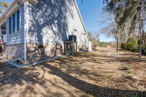5544 Creek Pointe Road New Bern NC 28560