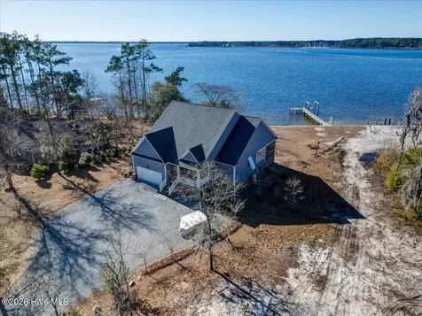 5544 Creek Pointe Road New Bern NC 28560