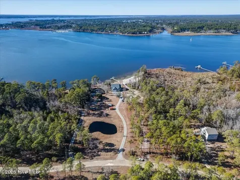 5544 Creek Pointe Road New Bern NC 28560