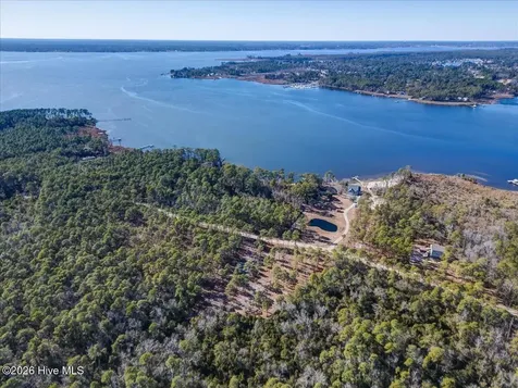 5544 Creek Pointe Road New Bern NC 28560