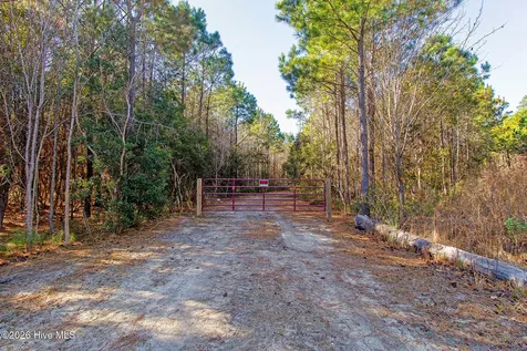 1555 Country Club Road Morehead City NC 28557
