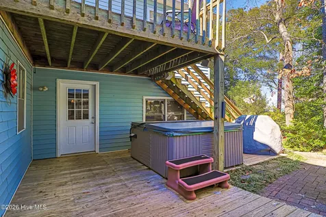 104 Elm Court Pine Knoll Shores NC 28512