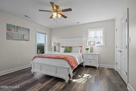 10522 Island Circle Emerald Isle NC 28594