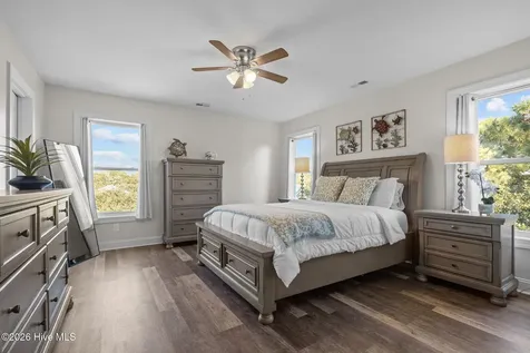 10522 Island Circle Emerald Isle NC 28594