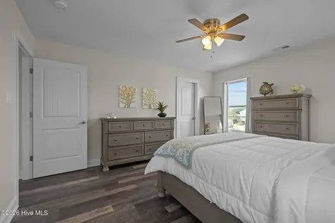 10522 Island Circle Emerald Isle NC 28594