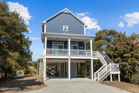 10522 Island Circle Emerald Isle NC 28594