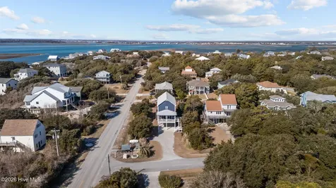 10522 Island Circle Emerald Isle NC 28594
