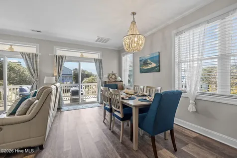 10522 Island Circle Emerald Isle NC 28594