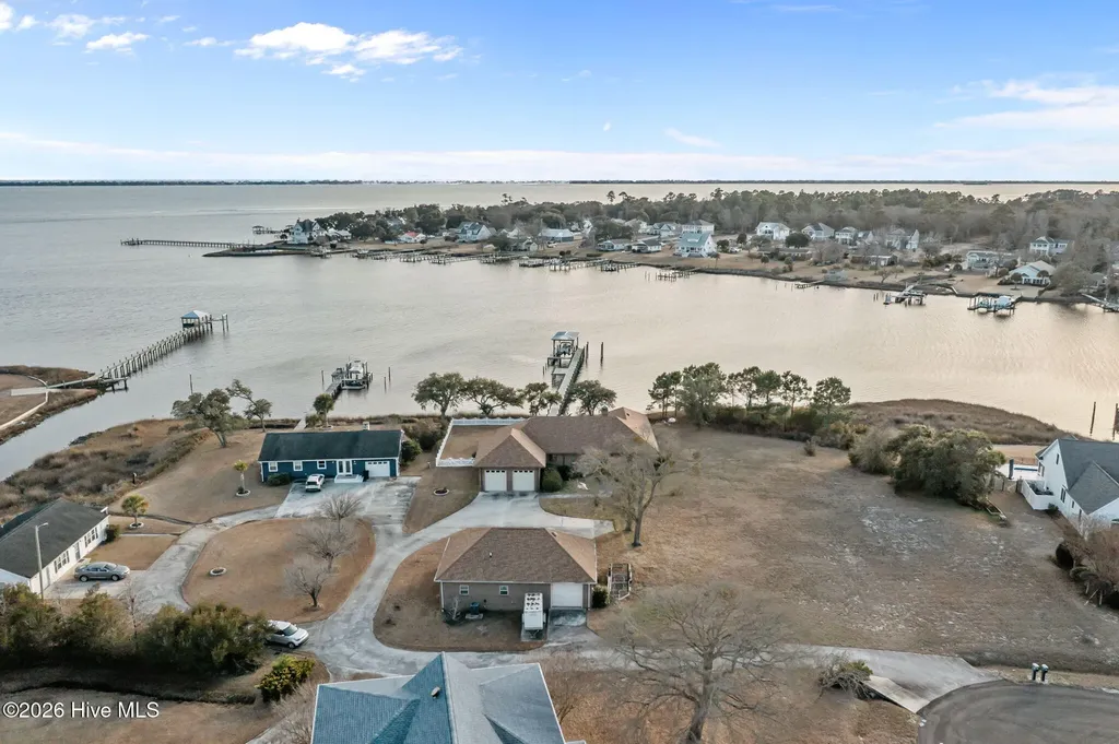 200 Pelican Drive Newport NC 28570