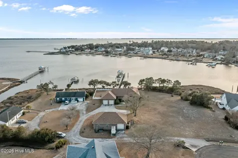 200 Pelican Drive Newport NC 28570