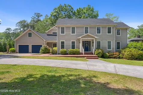 2215 Perry Drive Jacksonville NC 28546