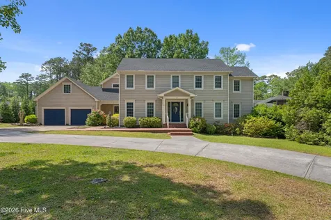 2215 Perry Drive Jacksonville NC 28546