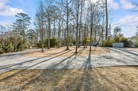 2215 Perry Drive Jacksonville NC 28546