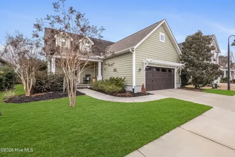 346 Hanover Lakes Drive Wilmington NC 28401