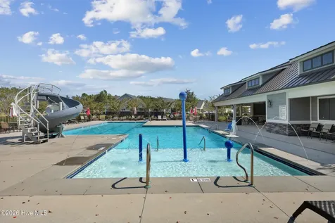 346 Hanover Lakes Drive Wilmington NC 28401