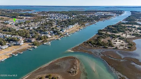 105 Blue Bill Way Beaufort NC 28516