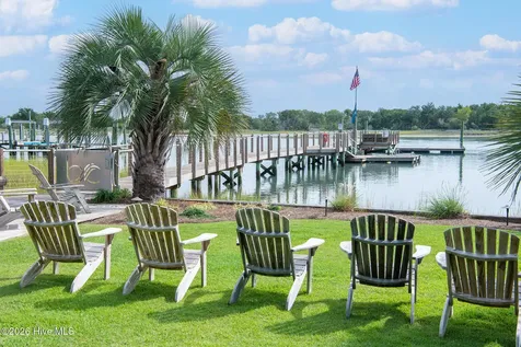 105 Blue Bill Way Beaufort NC 28516
