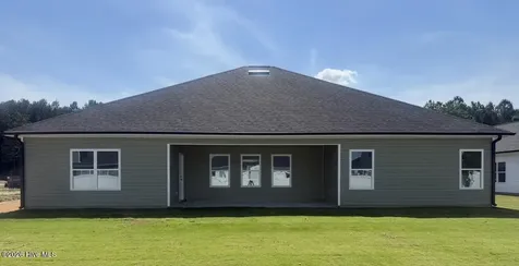 186 Seashore Street Grimesland NC 27837