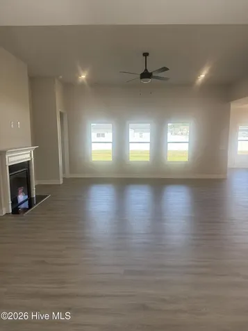 186 Seashore Street Grimesland NC 27837
