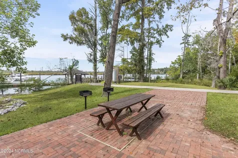 656 Jenoa Drive Castle Hayne NC 28429