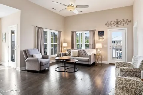214 NE 35th Street Oak Island NC 28465