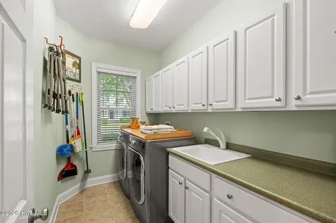 913 Wild Dunes Circle Wilmington NC 28411