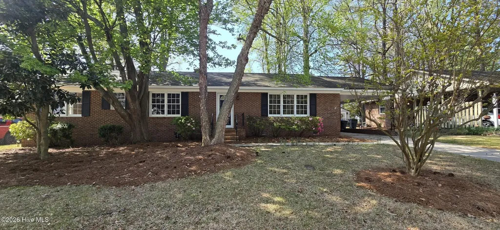 209 Hardee Circle Greenville NC 27858