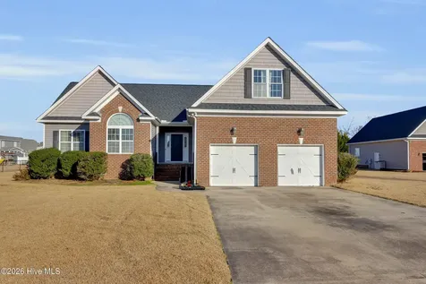 1329 Whitten Court Greenville NC 27858
