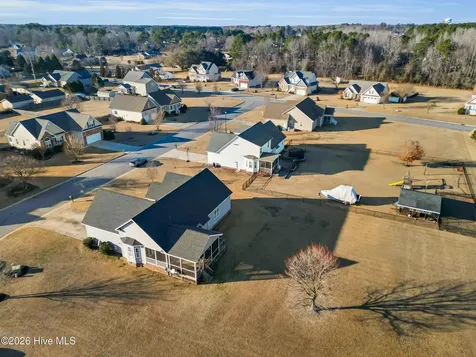 1329 Whitten Court Greenville NC 27858