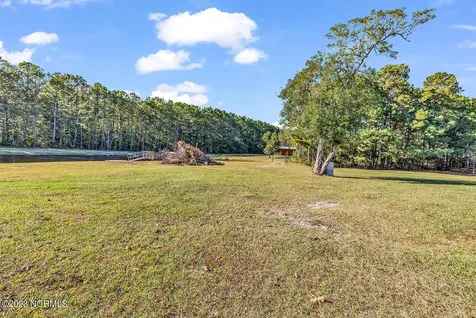 4013 Thomas Road Little River SC 29566