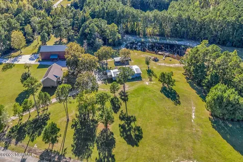 4013 Thomas Road Little River SC 29566
