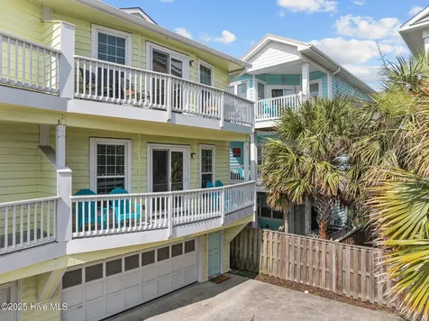 1314 Lake Park Boulevard S Carolina Beach NC 28428