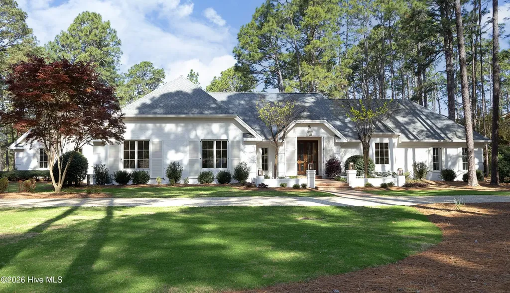 360 Lake Dornoch Drive Pinehurst NC 28374