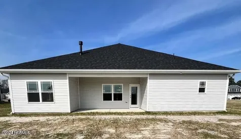 404 Sandcastle Street Grimesland NC 27837