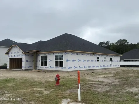 404 Sandcastle Street Grimesland NC 27837