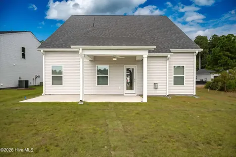 2208 Lakefront Drive SE Bolivia NC 28422
