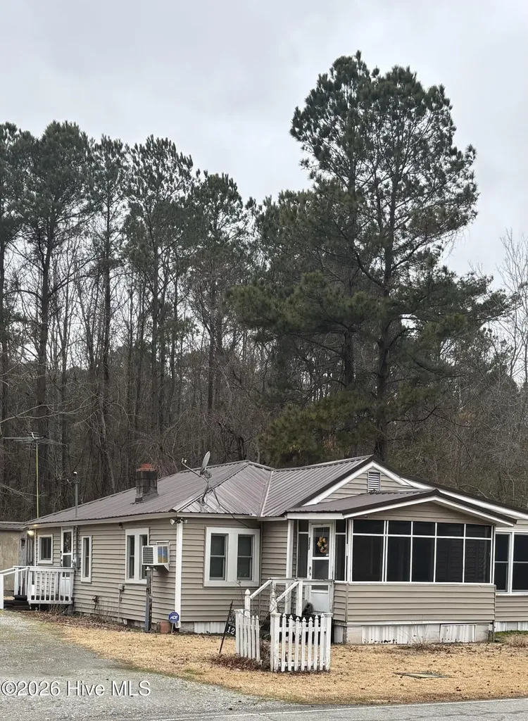 121 Happy Home Road Tyner NC 27980