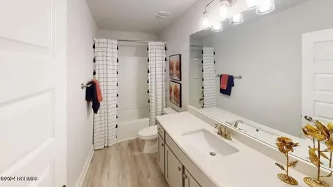 1901 Caracara Drive New Bern NC 28560