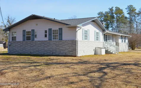 114 Church Road Riegelwood NC 28456