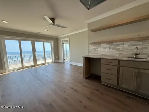 404 Ocean Drive Emerald Isle NC 28594