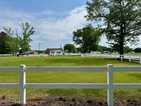 4998 Peacock Road Whiteville NC 28472