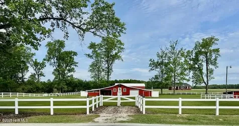 4998 Peacock Road Whiteville NC 28472