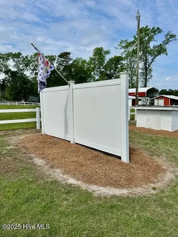 4998 Peacock Road Whiteville NC 28472
