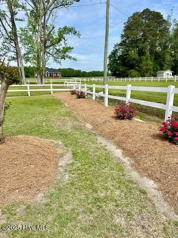 4998 Peacock Road Whiteville NC 28472