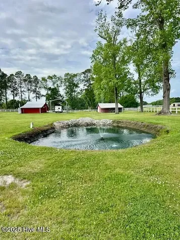 4998 Peacock Road Whiteville NC 28472