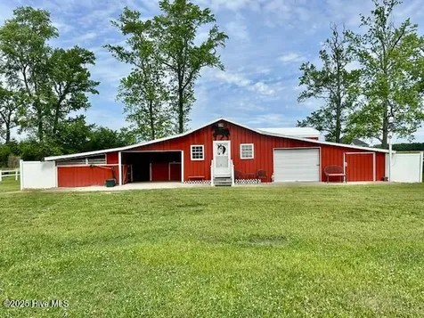4998 Peacock Road Whiteville NC 28472