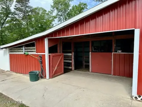 4998 Peacock Road Whiteville NC 28472